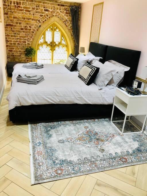 Apartment The Chapel : Superb 2 Bed Flat In Historic, Location! Margate